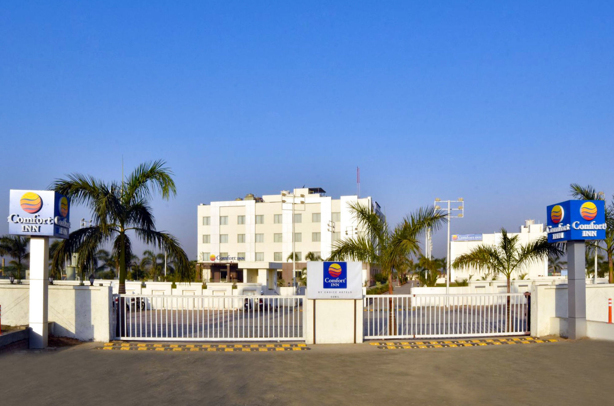 Comfort Inn Donil Vadodara Luaran gambar